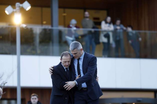 Emilio Butragueño Enric Masip velatorio Carles Miñarro / Foto: EFE