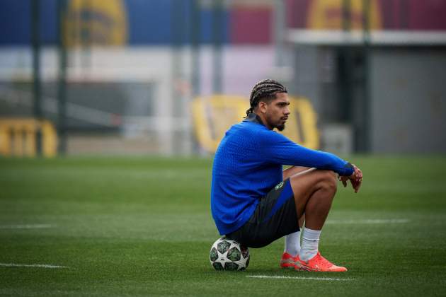 Ronald Araujo, durant un entrenament del Barça / Foto: FC Barcelona