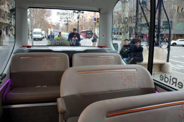 interior minibus autonom barcelona renault - ACN