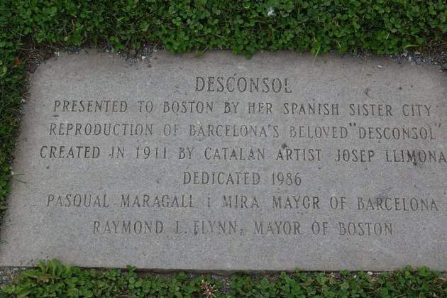 placa desconsuelo boston onthego