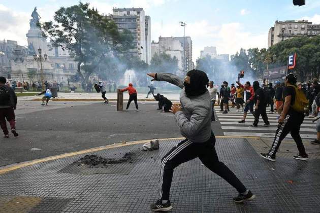 protesta argentina jubilats 2 - AFP