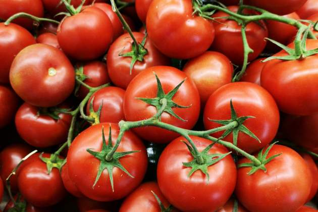 Tomates naturales / Foto: Unsplash