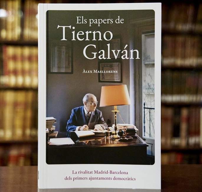 portada llibre tierno galvan foto ajbcn