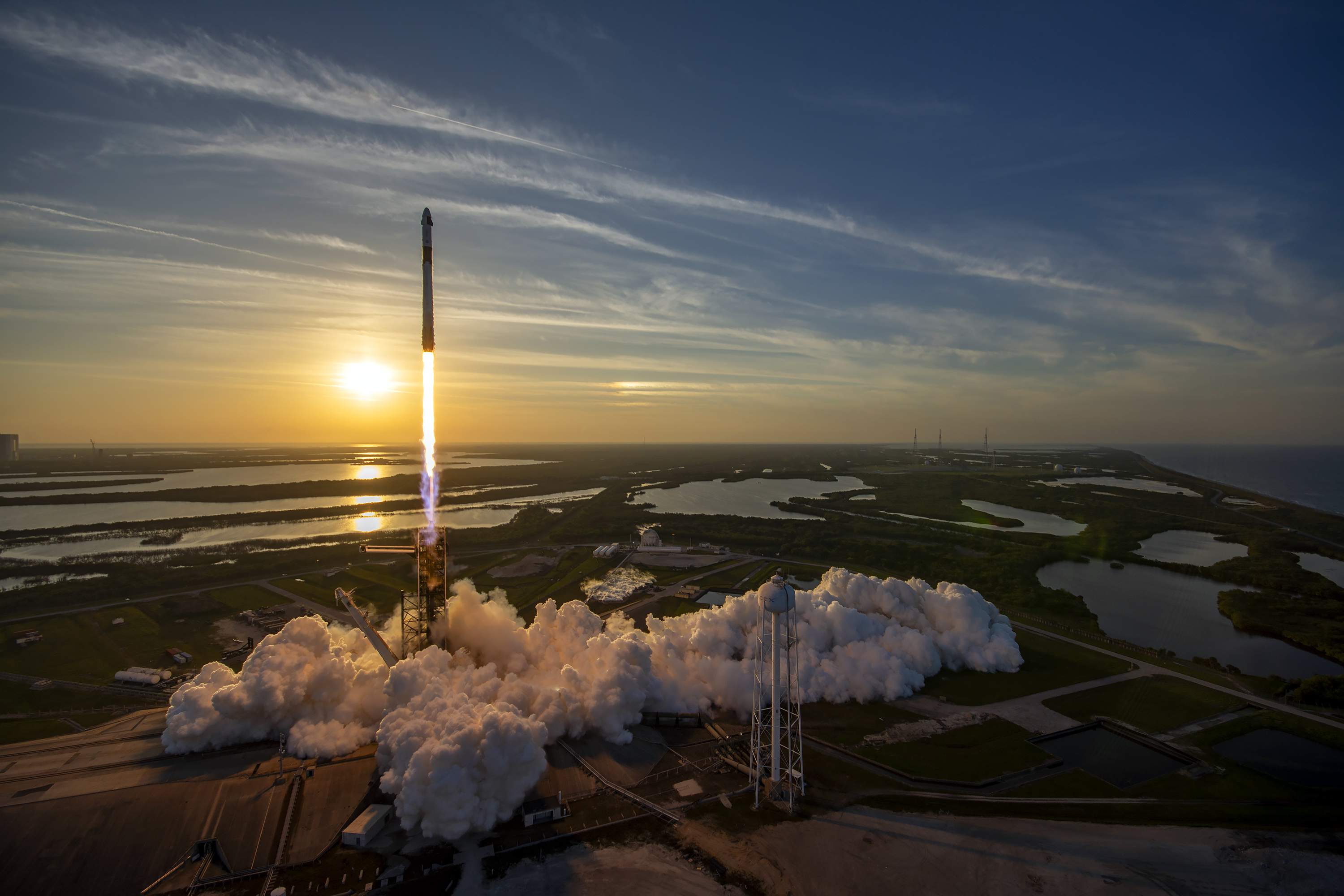 Se eleva con éxito la misión que tiene que traer a los astronautas atrapados nueve meses en el espacio