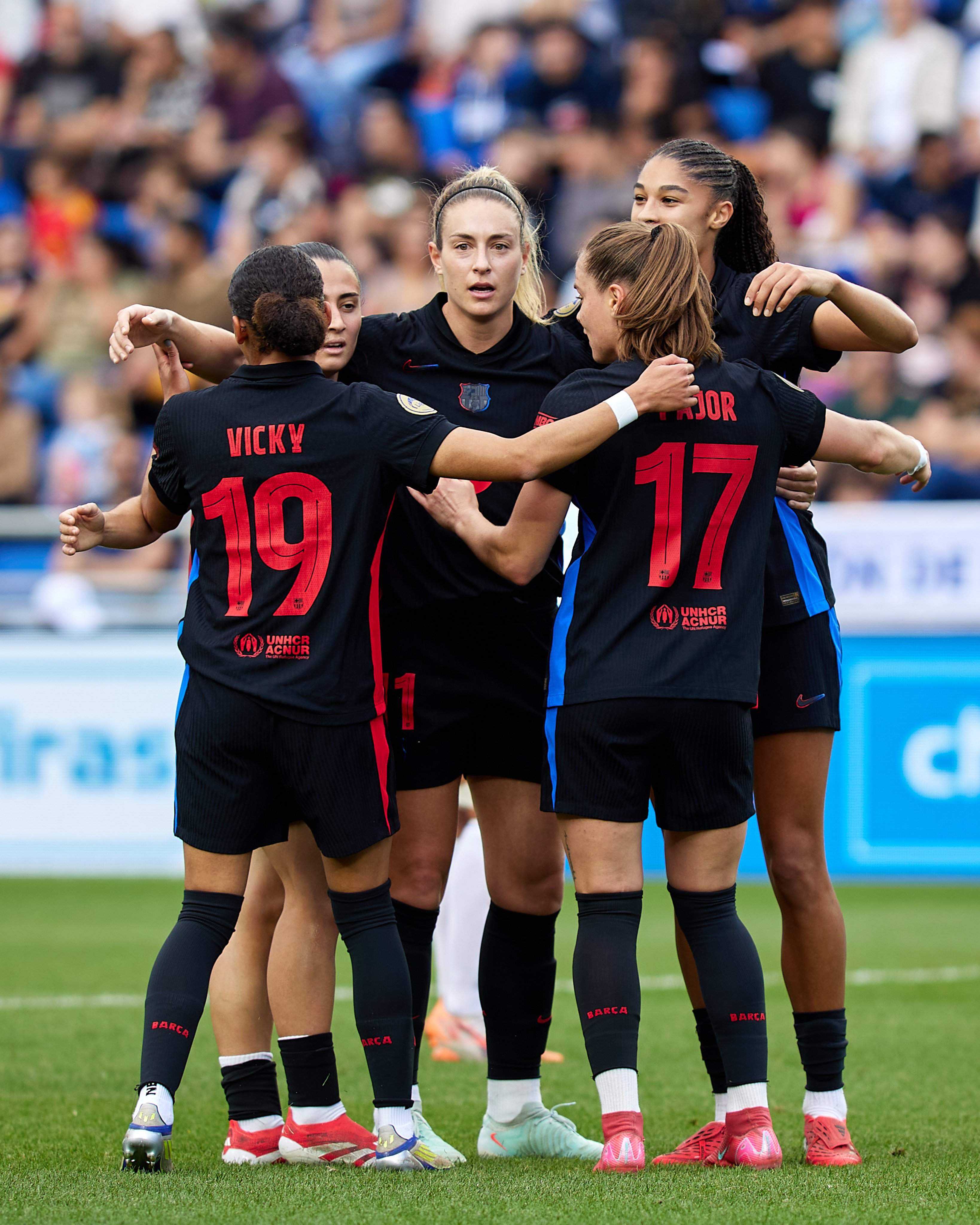 Un Barça femenino con falta de ritmo gana al Tenerife (0-2) y se aleja del Real Madrid a 7 puntos