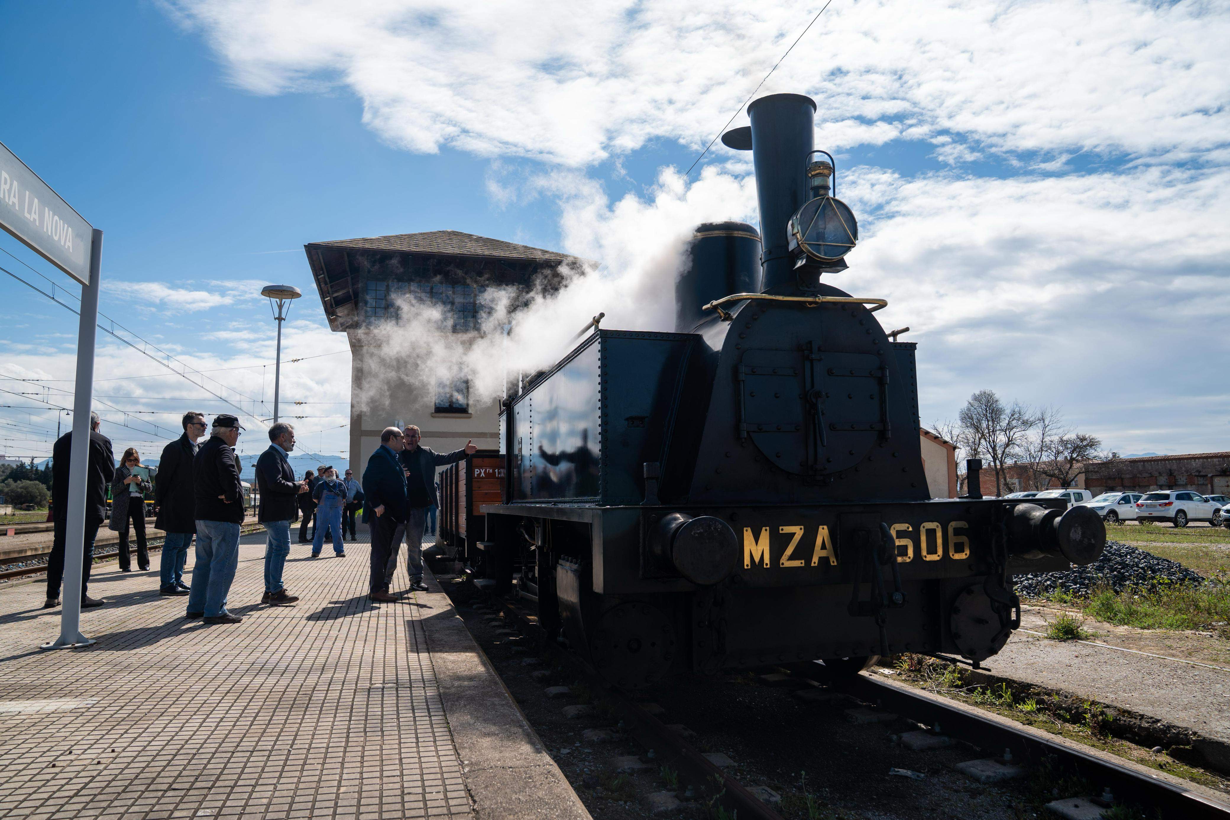 Cessió històrica d’FGC al Museu del Ferrocarril a Móra la Nova