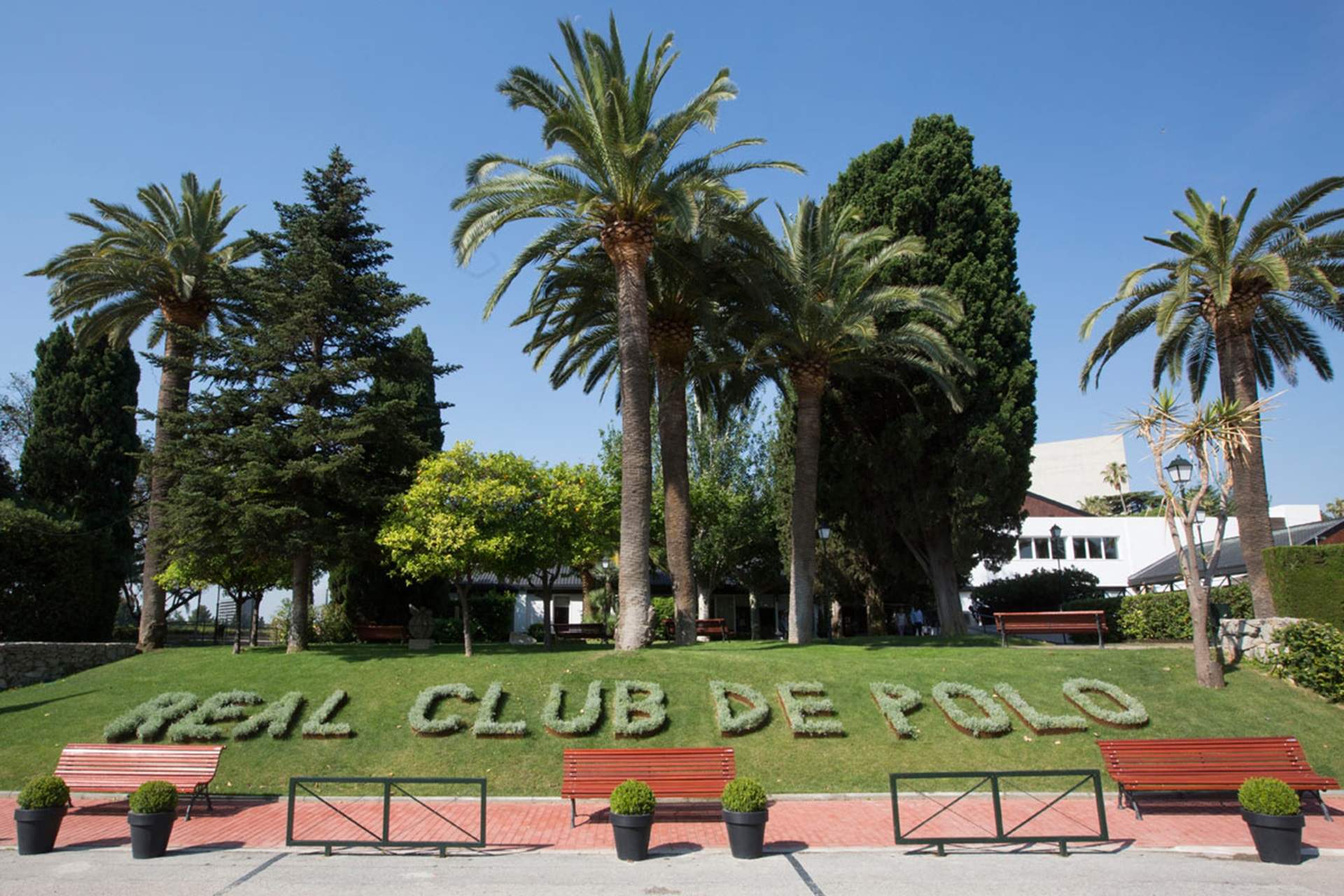 El Club de Polo de Barcelona, denunciado por no actuar por un caso de acoso sexual en la escuela de tenis