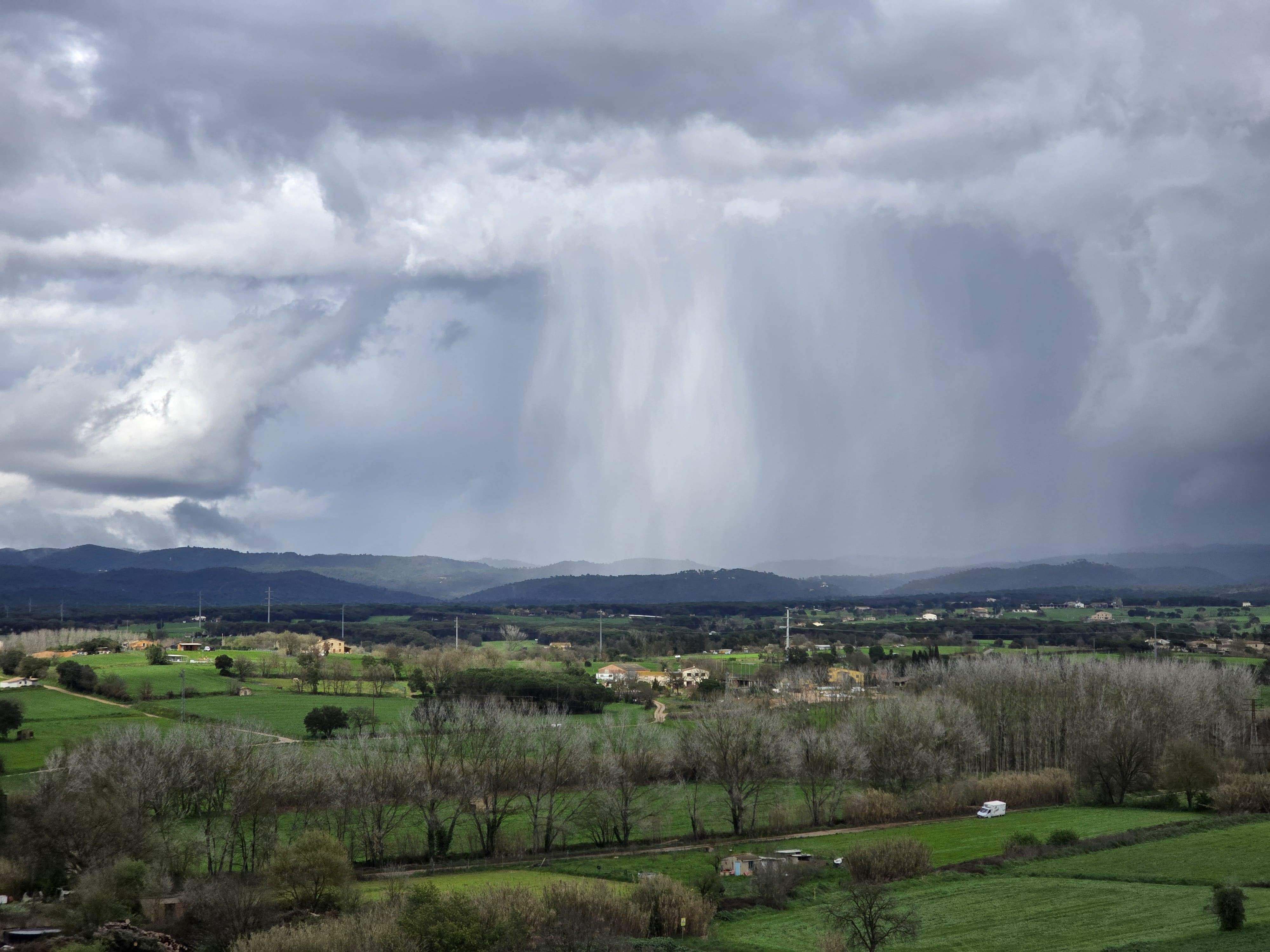 La pluja a Catalunya està sentenciada: quin dia tornarà a fer sol?