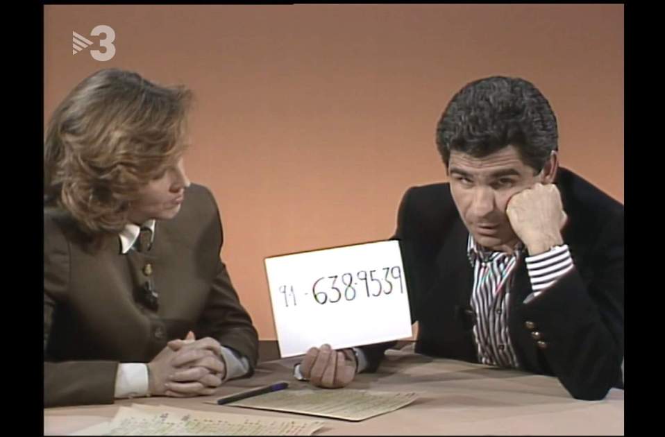 Pedro Ruiz dona el telèfon de Borrell, TV3 Pedro Ruiz dona el telèfon de Borrell, TV3