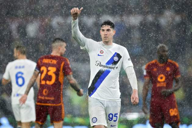 Bastoni Inter de Milà Bastoni Inter de Milà