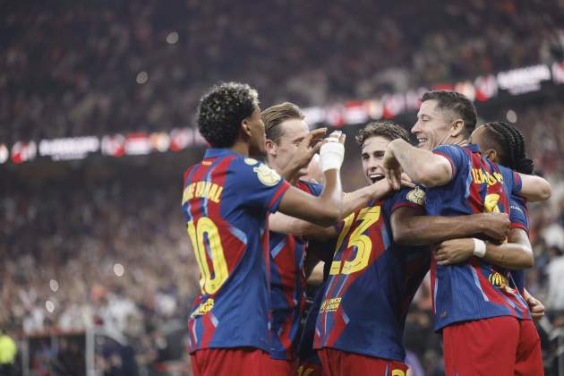 El Barça celebra un gol contra el Reial Madrid a la final de la Supercopa d'Espanya / Foto: EFE El Barça celebra un gol contra el Reial Madrid a la final de la Supercopa d'Espanya / Foto: EFE