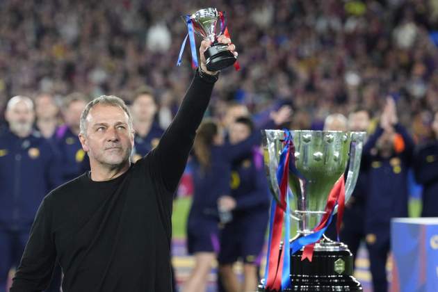 Flick celebra la Lliga del Barça / Foto: EFE Flick celebra la Lliga del Barça / Foto: EFE