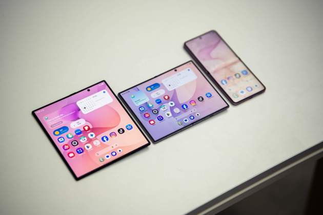 Galaxy Z Fold8 Galaxy Z Fold8