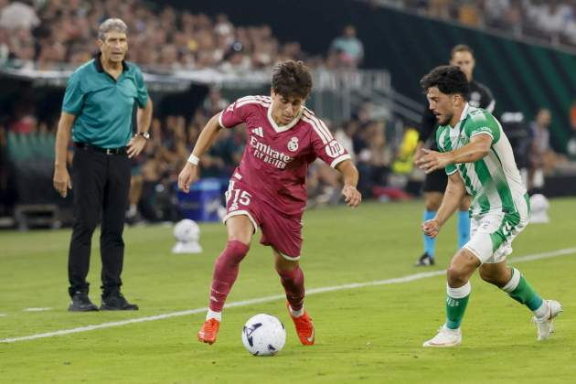 Arda Guler, durante un partido del Reial Madrid contra el Betis / Foto: EFE Arda Guler, durante un partido del Reial Madrid contra el Betis / Foto: EFE