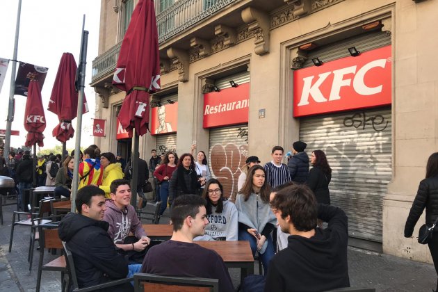 vaga general 21 febrer botigues tancades el nacional carlota camps vaga general 21 febrer botigues tancades el nacional carlota camps