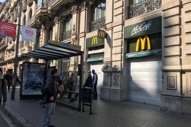vaga 21 febrer botigues tancades el nacional carlota camps vaga 21 febrer botigues tancades el nacional carlota camps