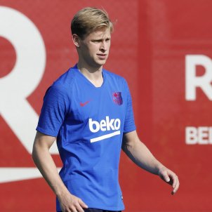 Frenkie de jong entrenament Barca EFE