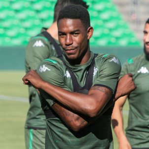 junior firpo betis efe