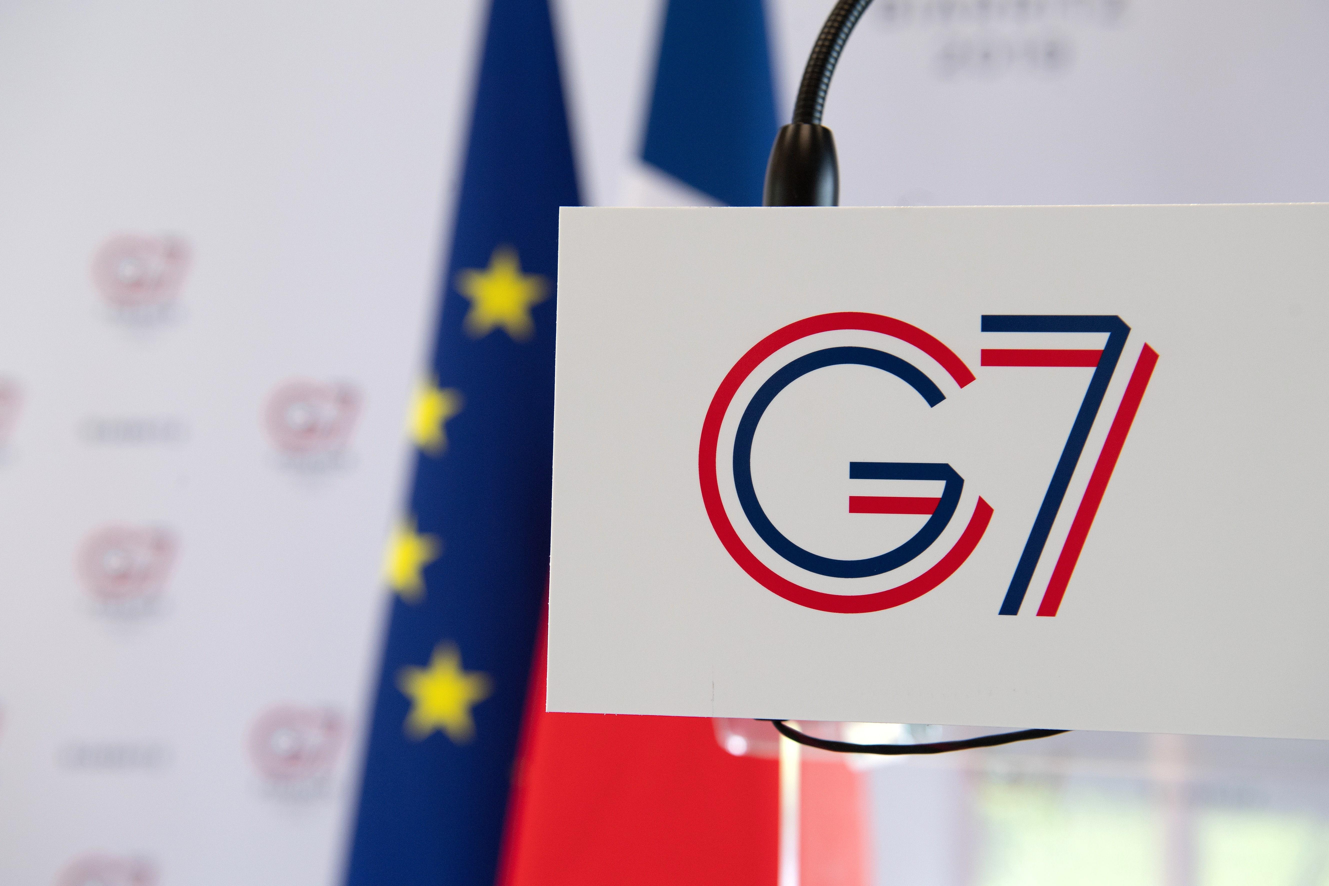 El inicio de la cumbre del G7 en Biarritz deja, de momento, a 17 detenidos y 4 policías heridos