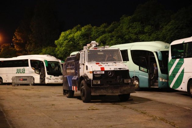 ELNACIONAL tqanqueta aigua mossos visita Rei Barcleona - Sergi Alcàzar