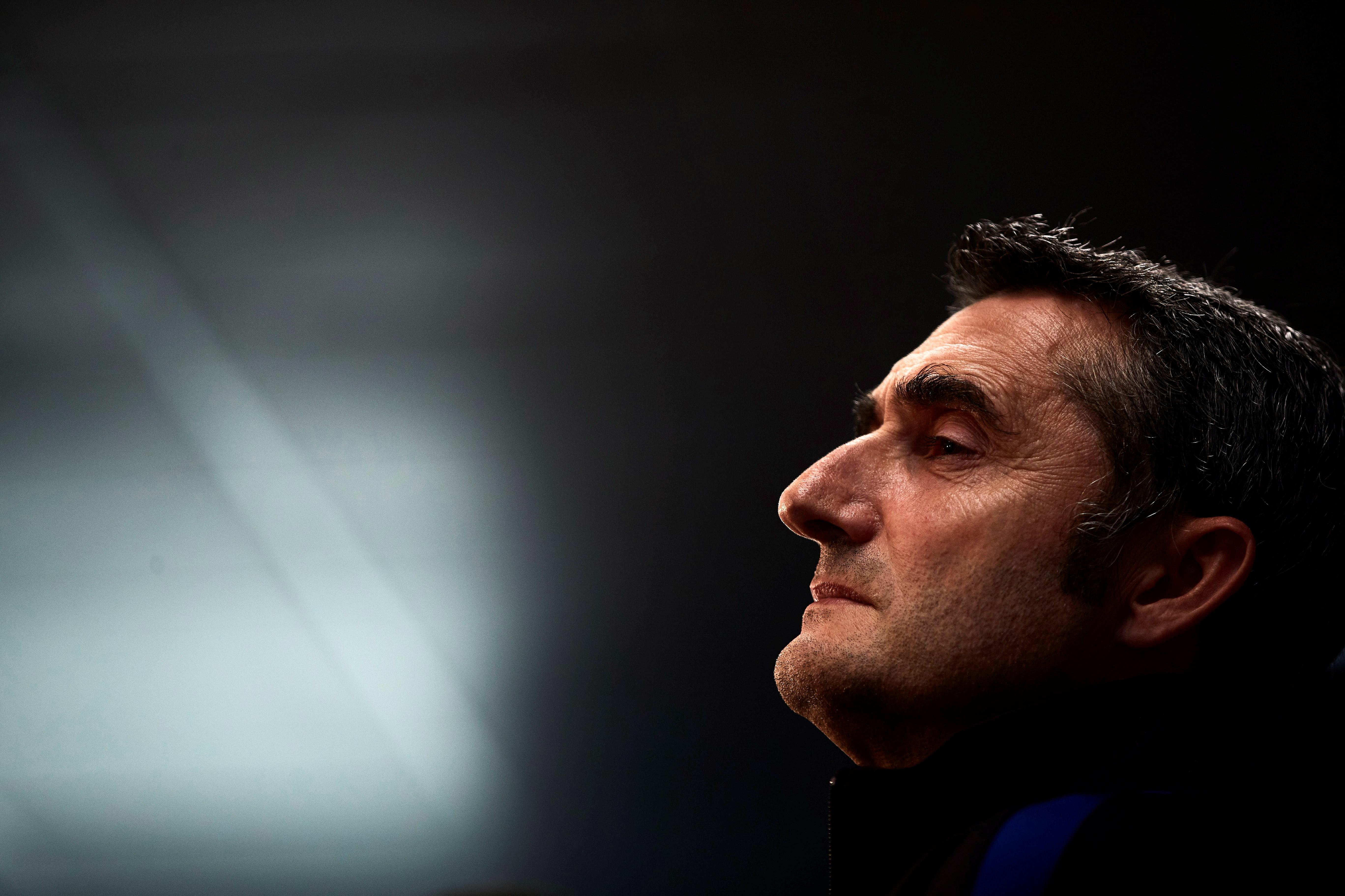 El Athletic li ofereix la renovació, però una oferta de la Premier League l'allunya de Valverde