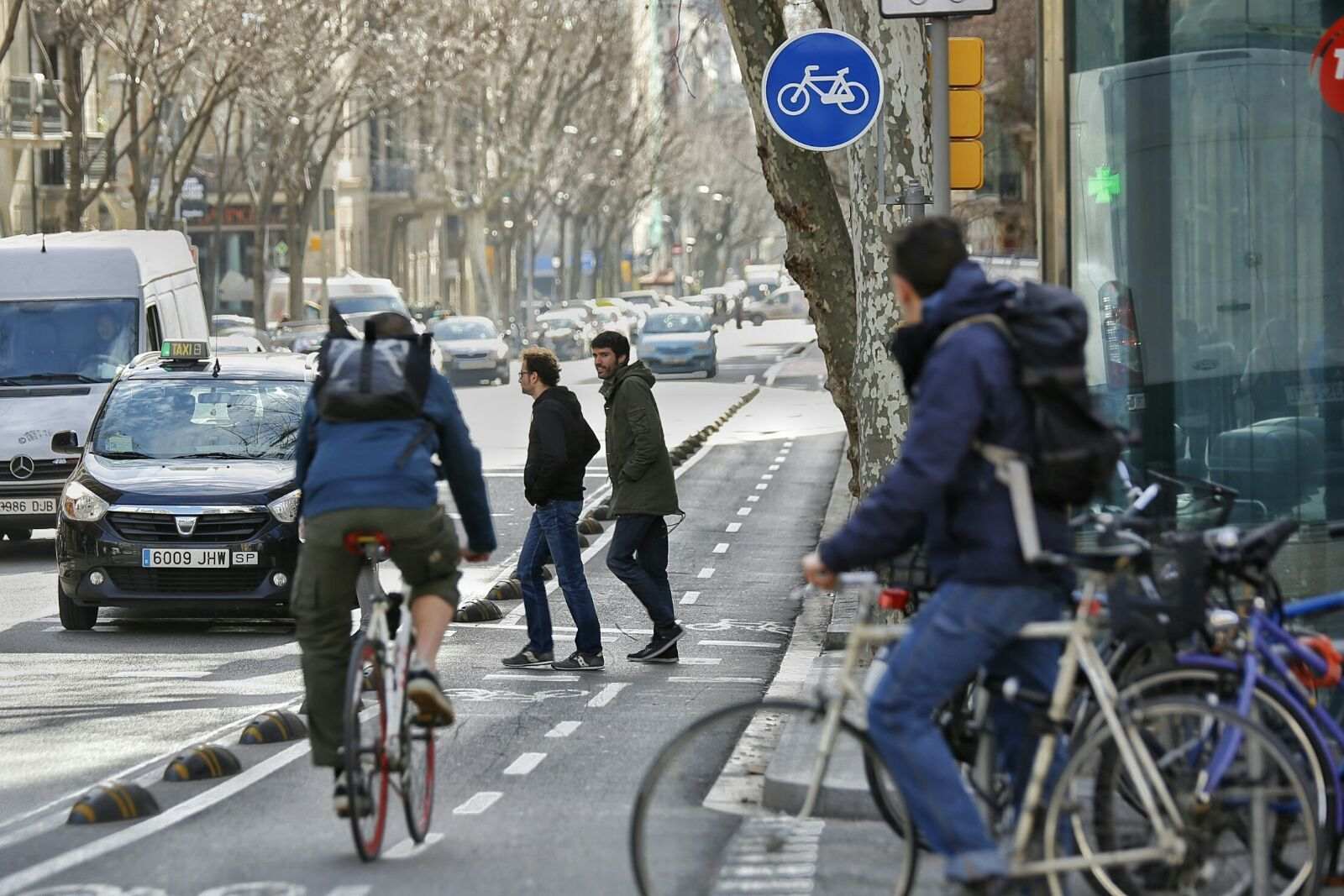 La Guàrdia Urbana de Barcelona hará controles de alcoholemia y drogas a ciclistas por Sant Joan
