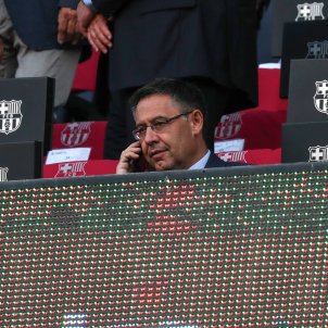 Josep Maria Bartomeu trucant telèfon mòbil EuropaPress