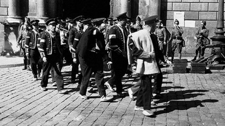 4 Mossos rendeixen 7 oct 1934